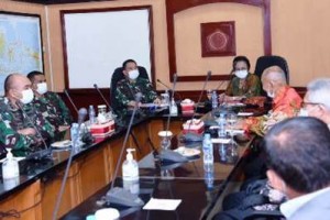 Mabes TNI Terima 300.000 Masker dari Yayasan UID 
